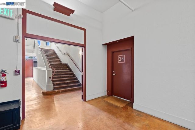 3240 Peralta St 24, Oakland, CA 94608