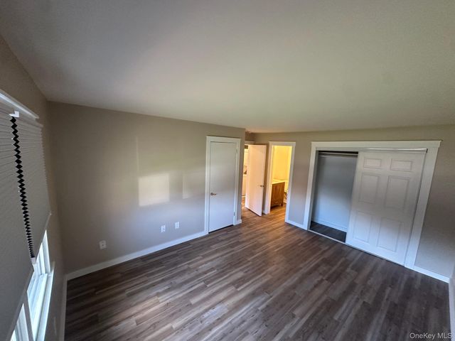 56 New Holland Village 56, Nanuet, NY 10954