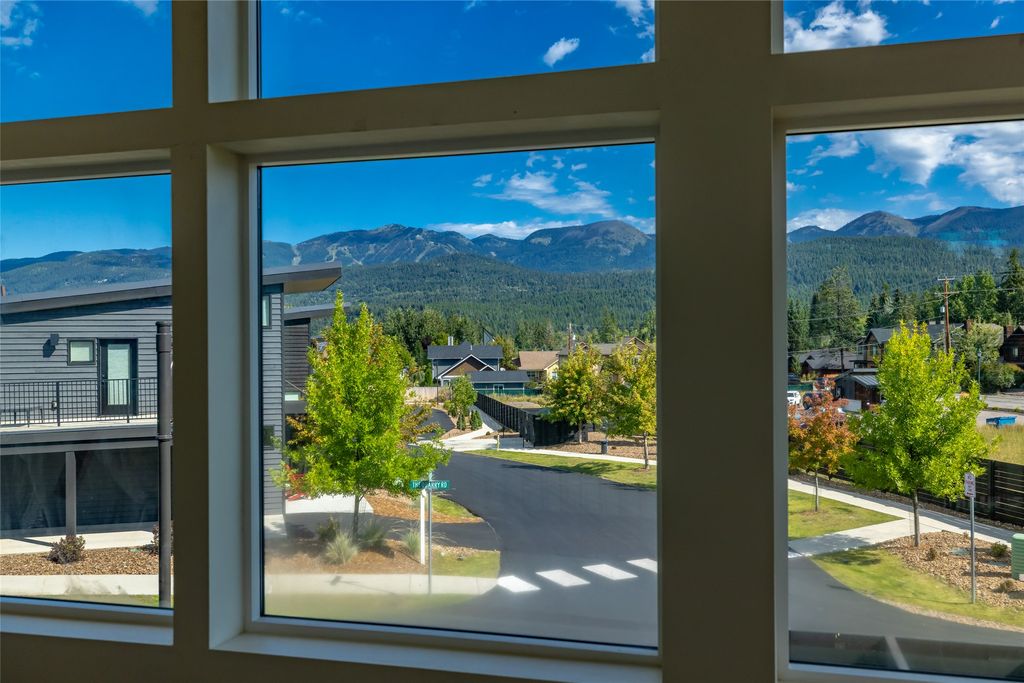 114 Jasper Loop, Whitefish, MT 59937 photo 19