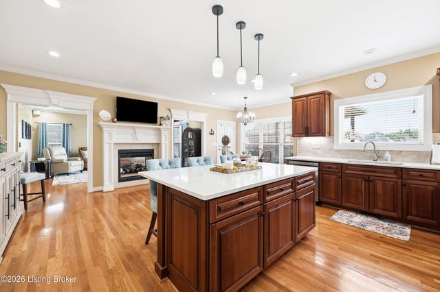11003 Little Spring Blvd, Louisville, KY 40291