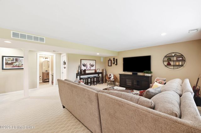 11003 Little Spring Blvd, Louisville, KY 40291