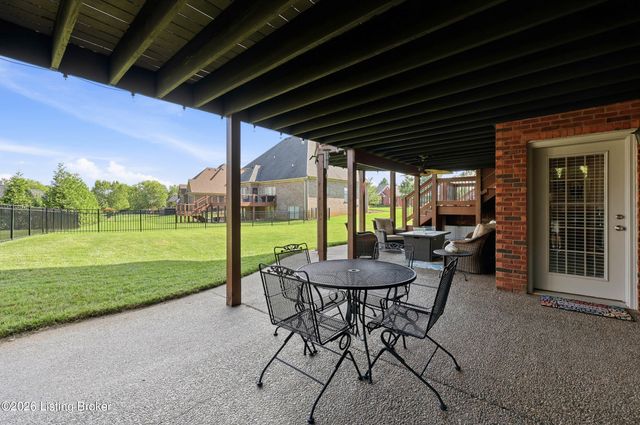 11003 Little Spring Blvd, Louisville, KY 40291