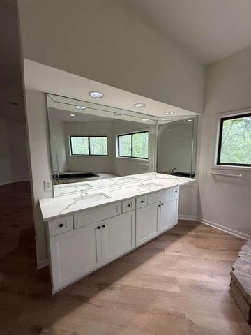352 N Peak Drive, Alpharetta, GA 30022