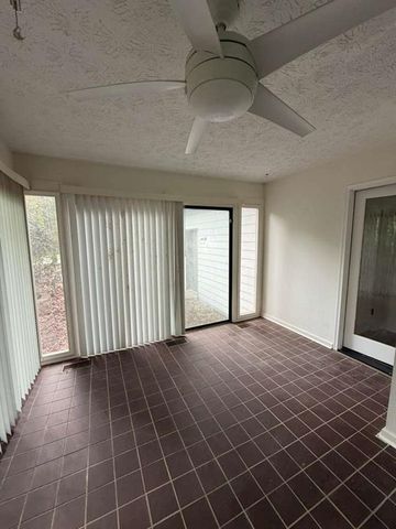 352 N Peak Drive, Alpharetta, GA 30022