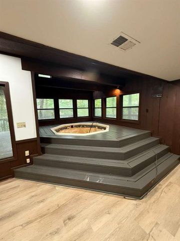 352 N Peak Drive, Alpharetta, GA 30022