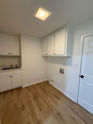 352 N Peak Drive, Alpharetta, GA 30022