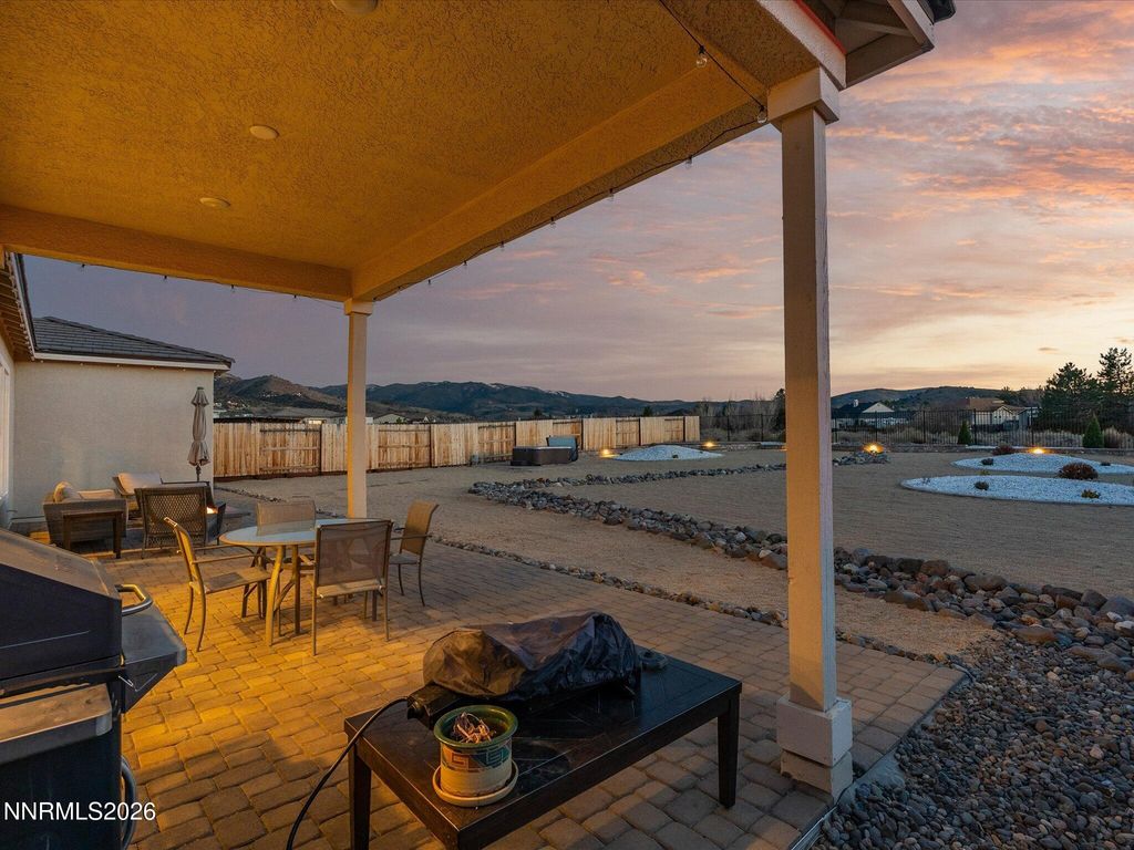 Image 15 of property listing at 1234 Crawford Crk Drive, Reno, NV 89521