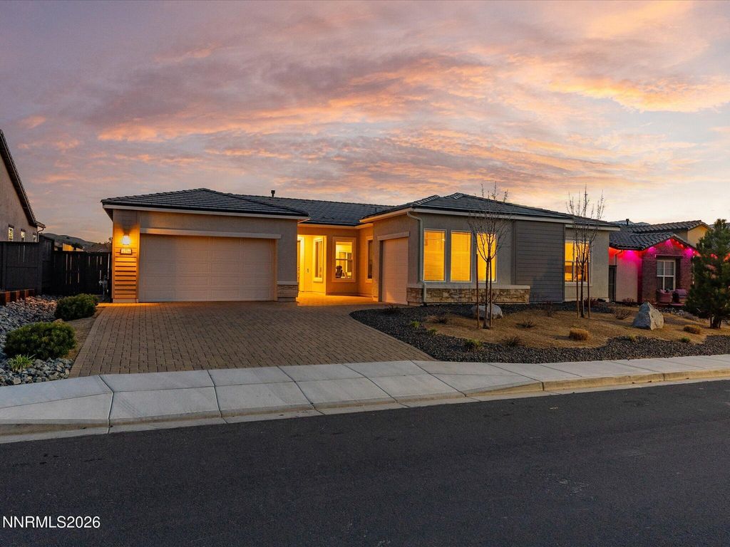 Image 5 of property listing at 1234 Crawford Crk Drive, Reno, NV 89521