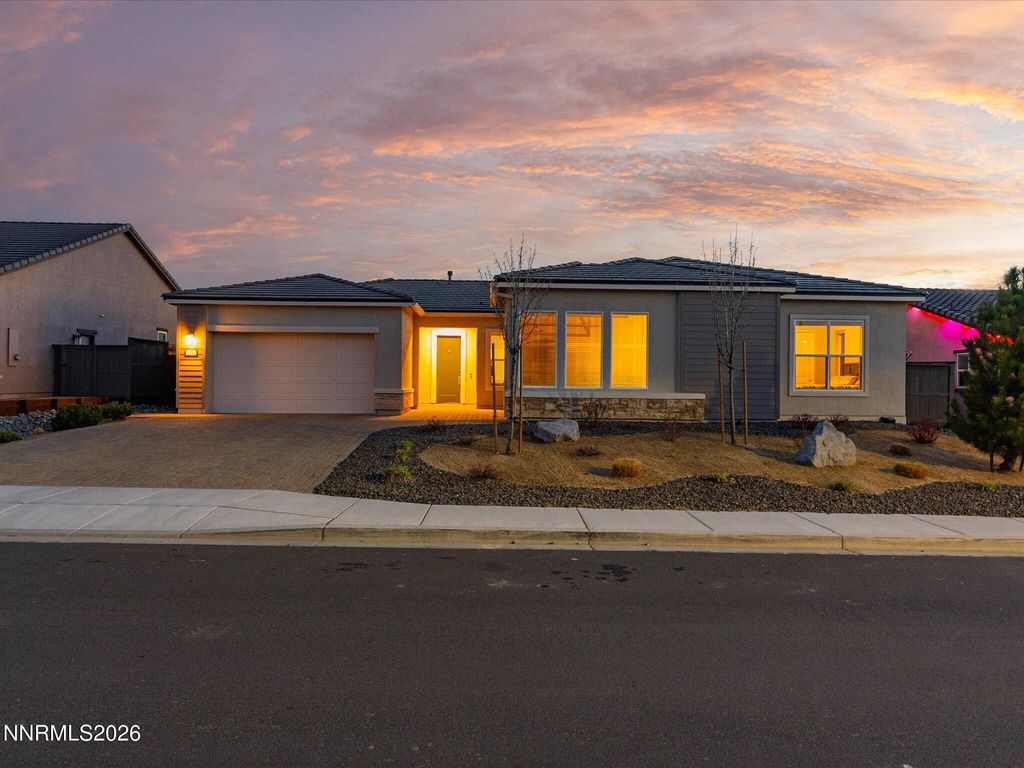 Image 6 of property listing at 1234 Crawford Crk Drive, Reno, NV 89521