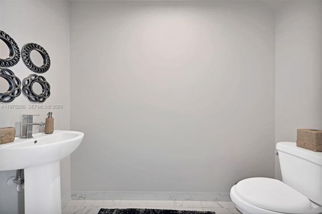 2535 NE 193rd St 3209, Miami, FL 33180