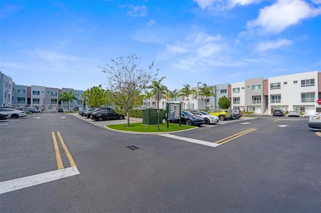 2535 NE 193rd St 3209, Miami, FL 33180