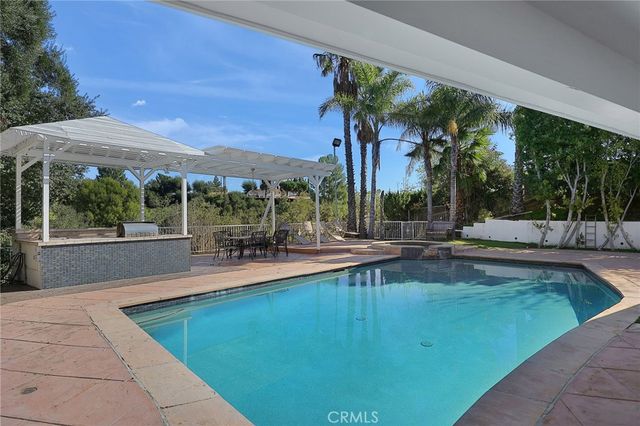 5794 Fairhaven Avenue, Woodland Hills, CA 91367