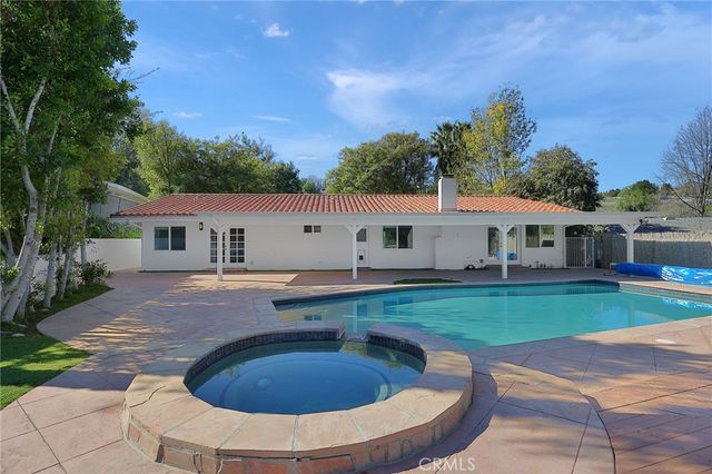 5794 Fairhaven Avenue, Woodland Hills, CA 91367