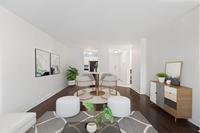 2728 N HAMPDEN Court 301, Chicago, IL 60614