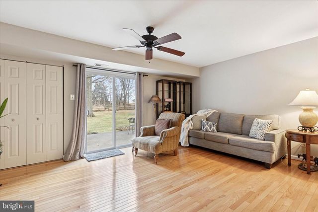 631 WHITTIER DR, Warminster, PA 18974