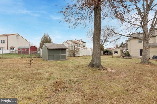 631 WHITTIER DR, Warminster, PA 18974