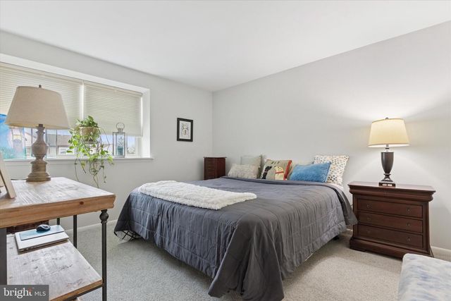 631 WHITTIER DR, Warminster, PA 18974