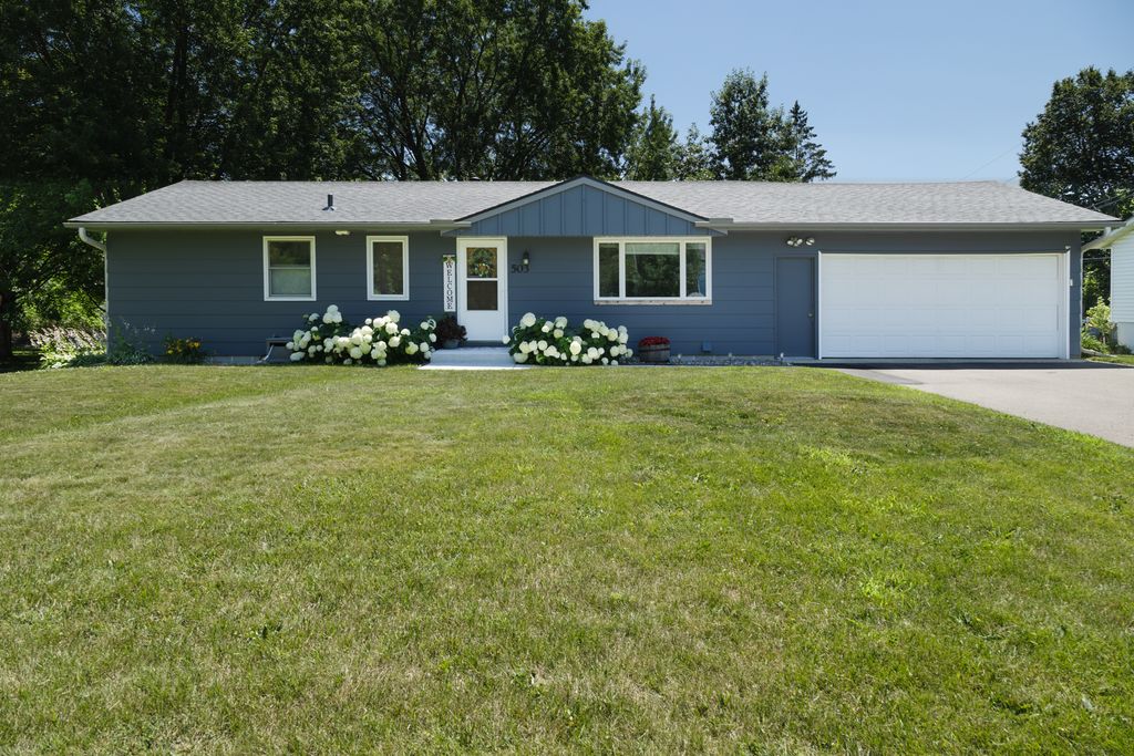 503 Chan View, Chanhassen, MN 55317 — photo 2