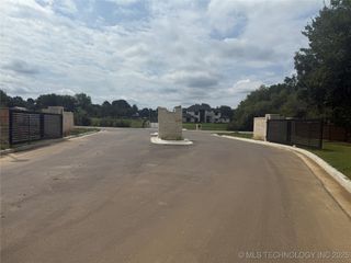 3121 W 69th Place, Tulsa, OK 74132