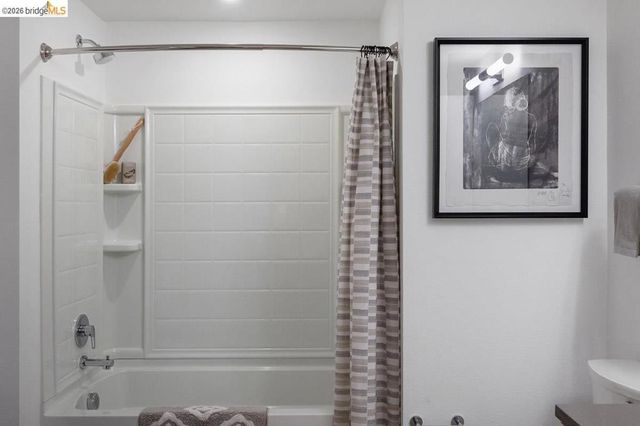 260 Brooklyn Basin Way 574, Oakland, CA 94606