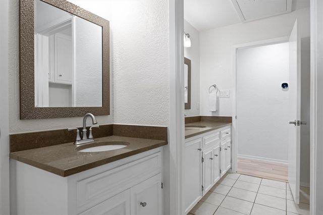 3902 Knollwood DR A, Austin, TX 78731