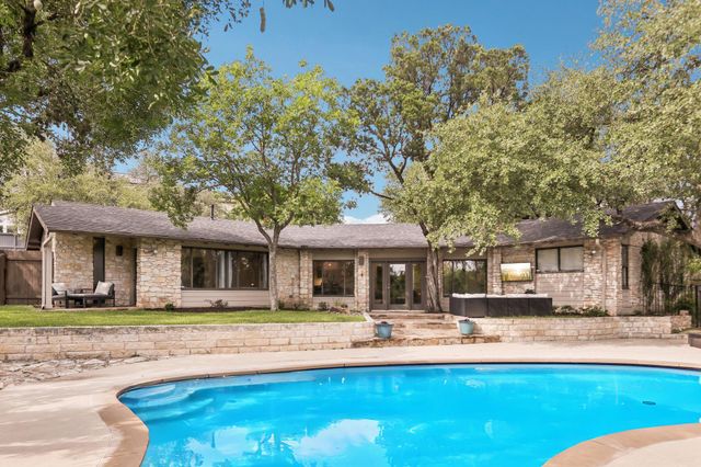 3902 Knollwood DR A, Austin, TX 78731