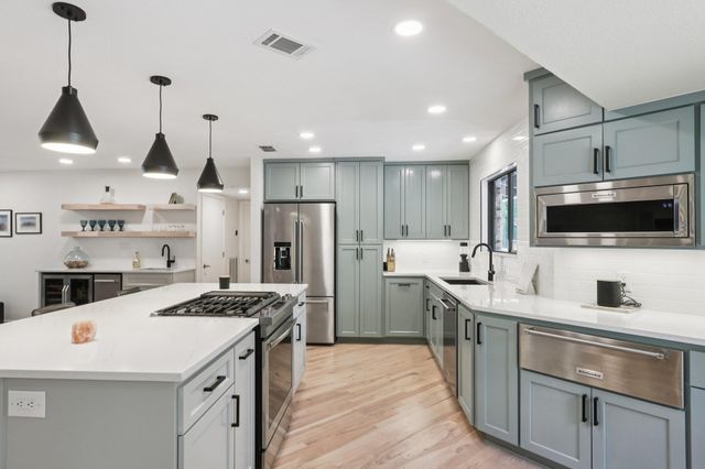 3902 Knollwood DR A, Austin, TX 78731