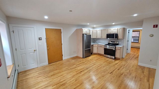 39 Salutation 33, Boston, MA 02108