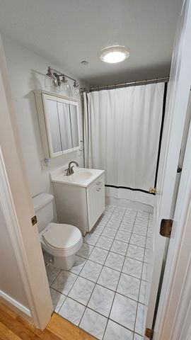39 Salutation 33, Boston, MA 02108