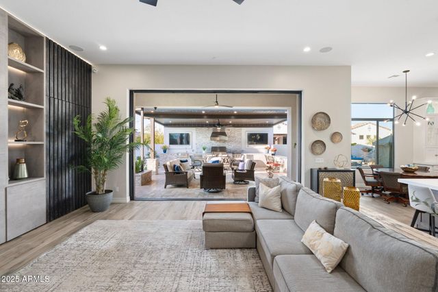 2656 E ORIOLE Drive, Gilbert, AZ 85297