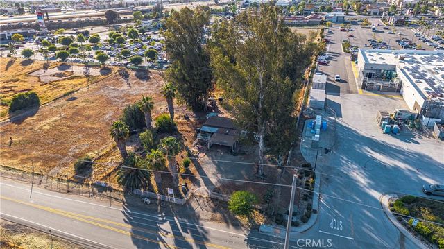 29489 3rd, Lake Elsinore, CA 92532