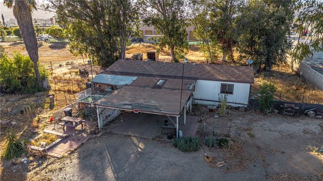 29489 3rd, Lake Elsinore, CA 92532