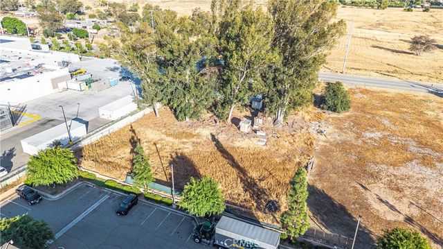 29489 3rd, Lake Elsinore, CA 92532