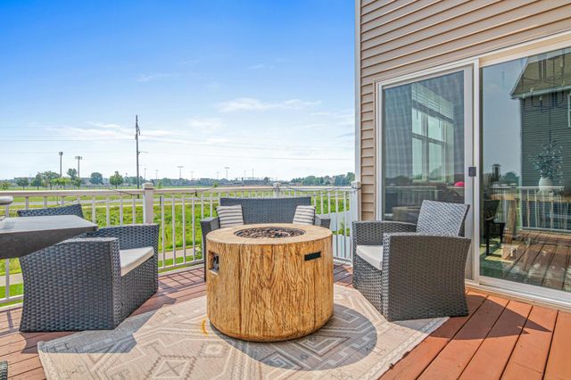 239 Snowdrop Trail, Waconia, MN 55387