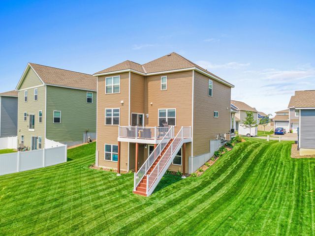 239 Snowdrop Trail, Waconia, MN 55387