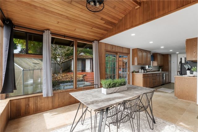 12011 SE 157th Place, Renton, WA 98058