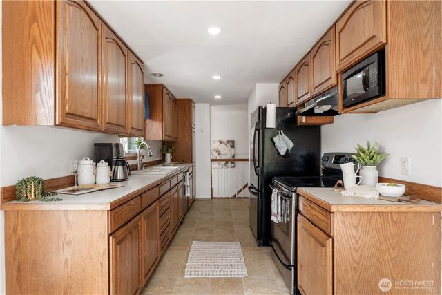 12011 SE 157th Place, Renton, WA 98058