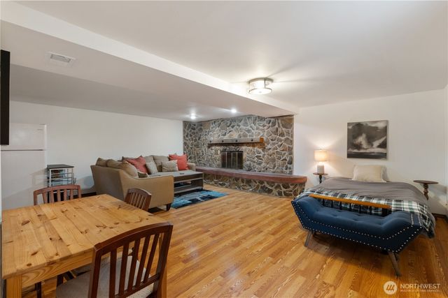 12011 SE 157th Place, Renton, WA 98058