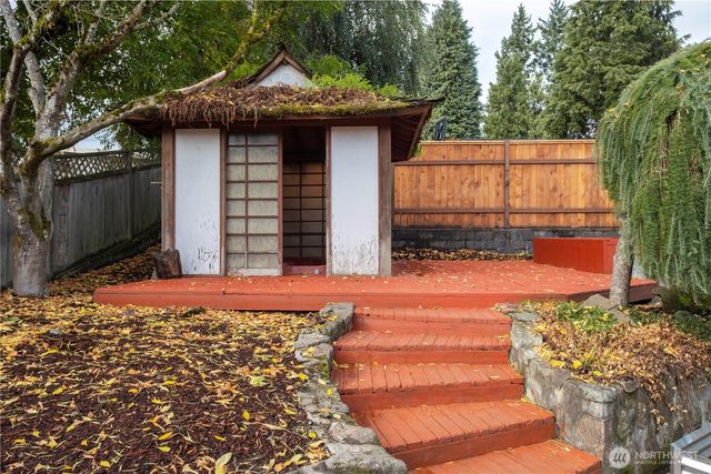 12011 SE 157th Place, Renton, WA 98058