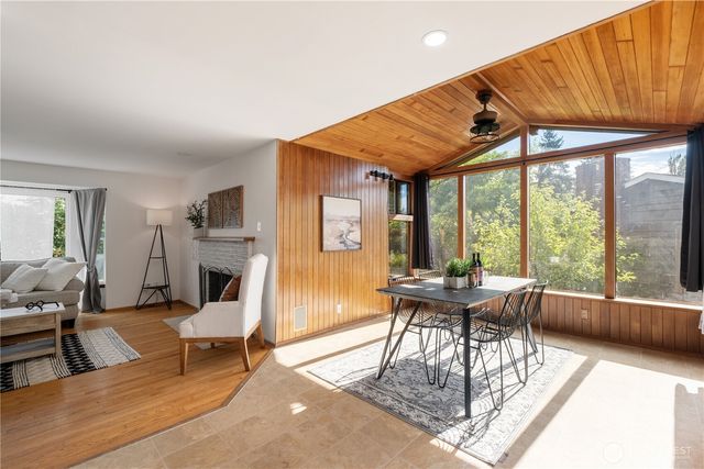 12011 SE 157th Place, Renton, WA 98058