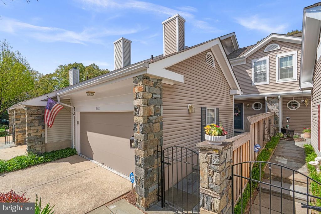 Image 1 of property listing at 20421 REMSBURY PL, Gaithersburg, MD 20886