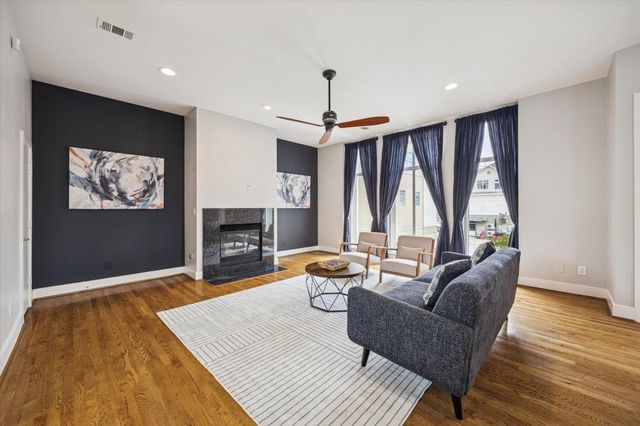 2404 Fairview Street C, Houston, TX 77006