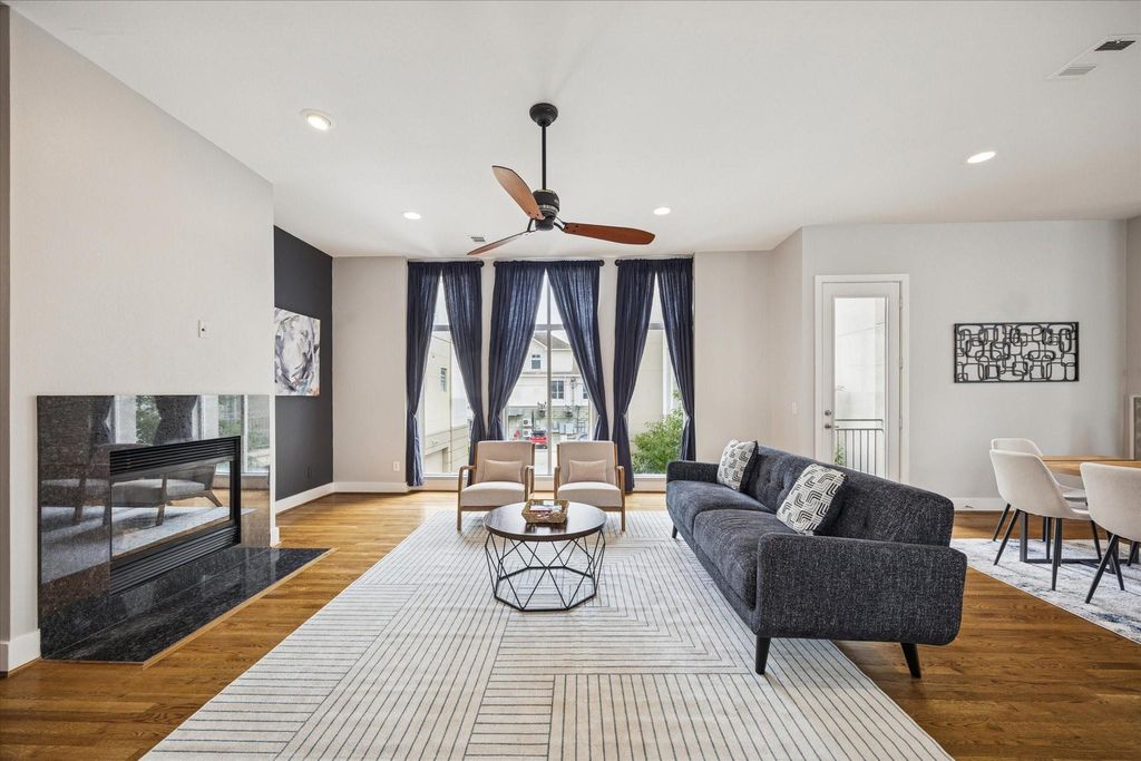 2404 Fairview Street C, Houston, TX 77006