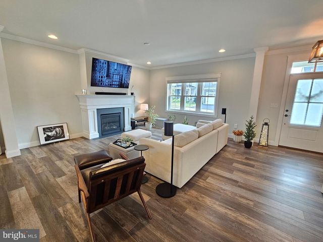1855 EMERALD WAY, Mount Joy, PA 17552