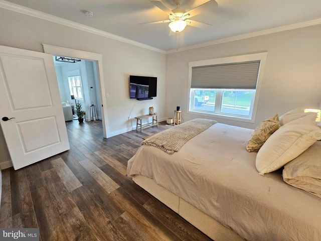 1855 EMERALD WAY, Mount Joy, PA 17552