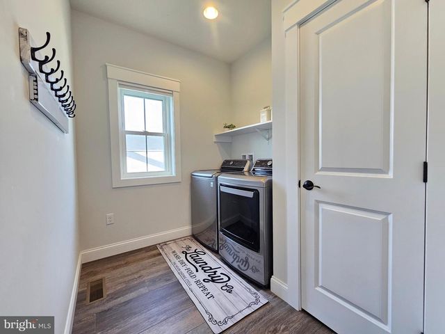 1855 EMERALD WAY, Mount Joy, PA 17552