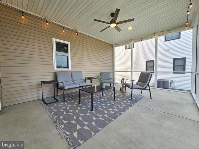 1855 EMERALD WAY, Mount Joy, PA 17552