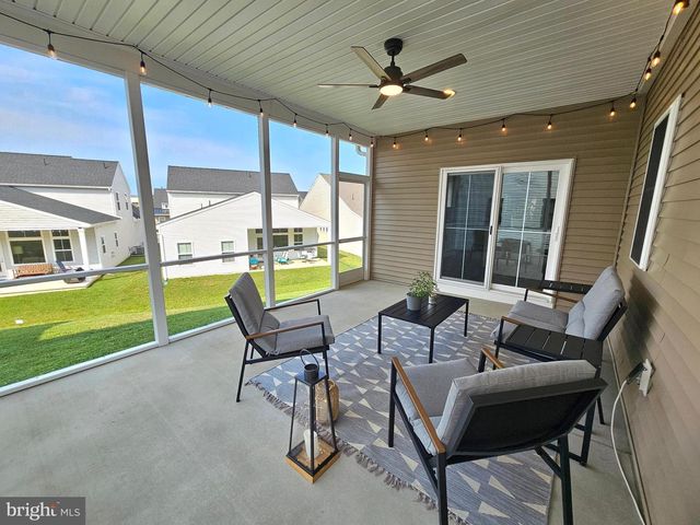 1855 EMERALD WAY, Mount Joy, PA 17552