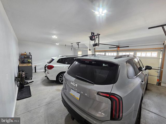 1855 EMERALD WAY, Mount Joy, PA 17552