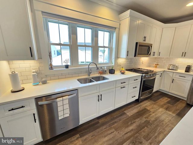 1855 EMERALD WAY, Mount Joy, PA 17552